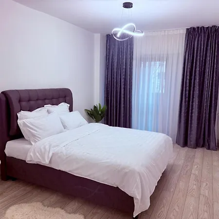 Apartment R H *